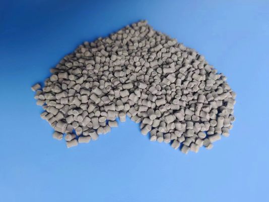 Moisture-Absorbing and Defoaming Masterbatch for Enhanced Processing of Recycled Plastics